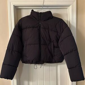 H&M Women's Black Cropped Puffer Jacket (Brand New, Size Medium